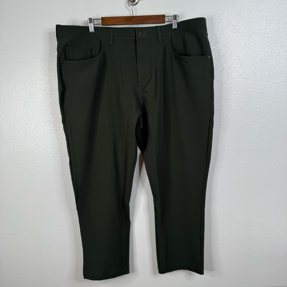 Public Rec NWT Workday‎ Pant in Dark Olive Size 42x30